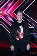 X Factor - 2022-059-9380